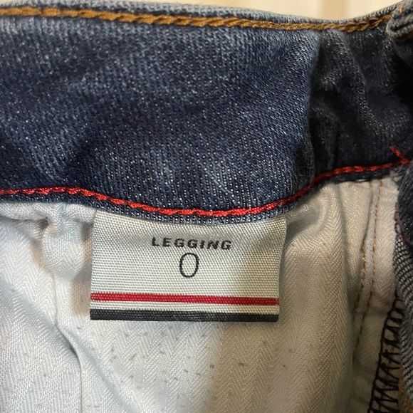 Tommy Hilfiger Jeans - Picture 4 of 4